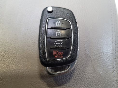 Used 2018 Hyundai Tucson SE w/ Cargo Package FWD image 32