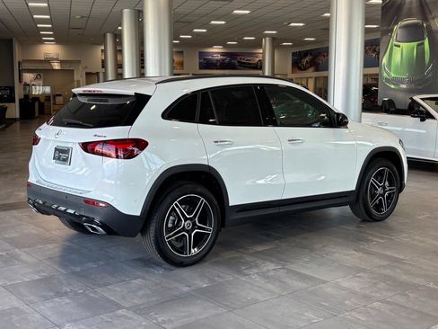 Used 2026 Mercedes-Benz GLA 250 4MATIC image 4