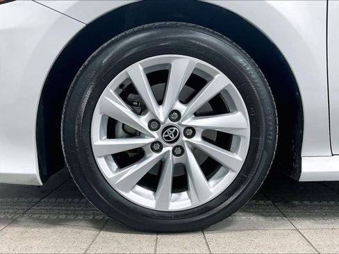 Used 2022 Toyota Camry LE w/ Cold Weather Package image 7