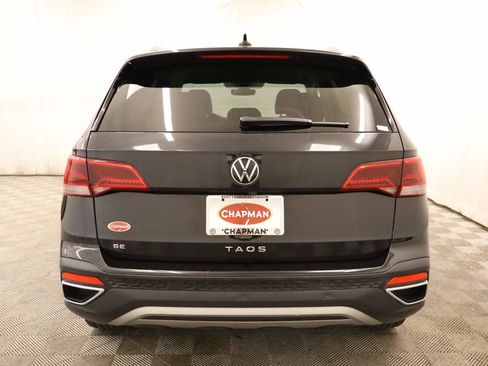 Used 2024 Volkswagen Taos SE FWD image 5