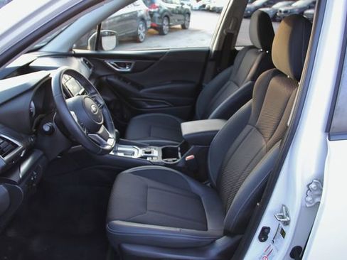 Used 2019 Subaru Forester Premium image 15