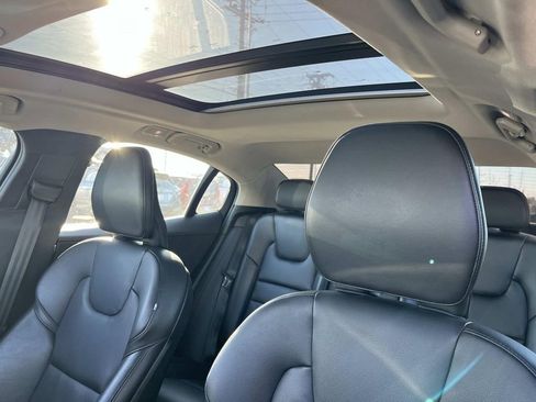 Used 2024 Volvo S60 B5 Core image 29