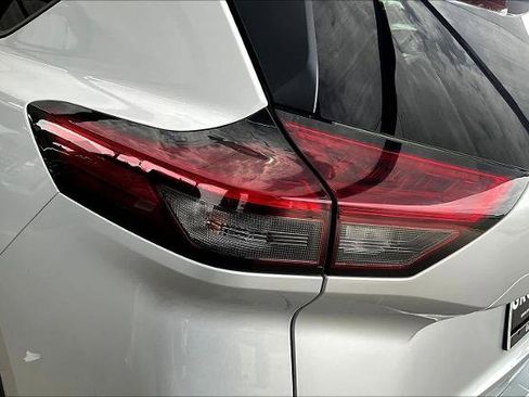 Certified 2022 Nissan Rogue SV AWD/4WD image 28