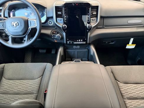 New 2027 RAM 1500 Big Horn AWD/4WD image 17