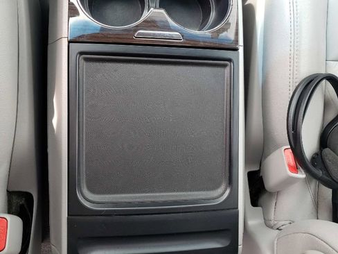 Used 2015 Toyota Sienna XLE Premium image 20