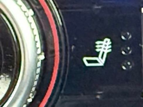 Used 2022 GMC Sierra 1500 SLT w/ SLT Premium Plus Package image 39