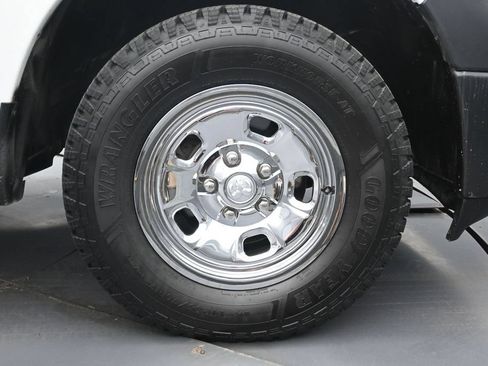Used 2016 RAM 1500 Tradesman w/ Popular Equipment Group AWD/4WD image 29