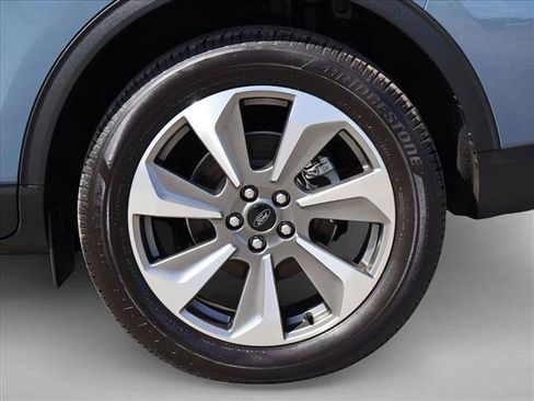 Used 2025 Ford Escape Platinum AWD/4WD image 28