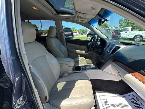 Used 2014 Subaru Outback 2.5i Limited w/ Moonroof Package AWD/4WD image 15