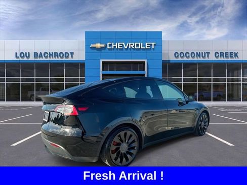 Used 2022 Tesla Model Y Performance image 8