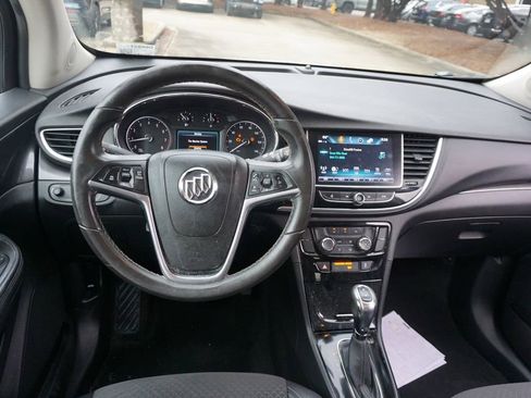 Used 2018 Buick Encore Preferred image 5