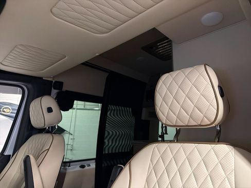 Used 2024 Mercedes-Benz Sprinter 3500 image 17