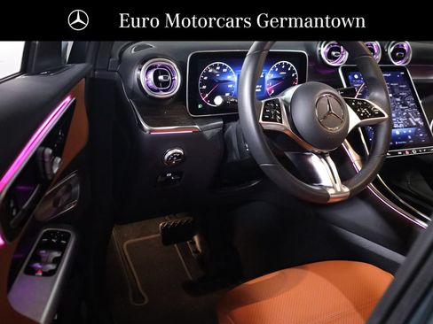Used 2026 Mercedes-Benz GLC 300 4MATIC image 35