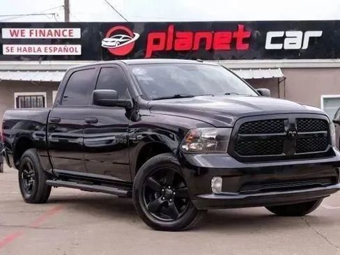 Used 2018 RAM 1500 Express w/ Black Ram 1500 Express Group image 8