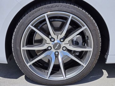 Used 2023 Genesis G70 3.3T RWD image 14
