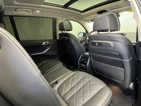 Certified 2024 BMW X7 xDrive40i w/ Premium Package image 8