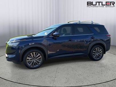Used 2024 Nissan Pathfinder SL w/ SL Premium Package