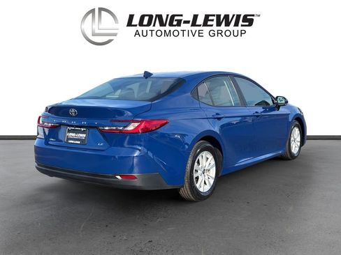 Used 2025 Toyota Camry XSE image 7