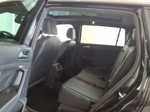 Used 2023 Volkswagen Tiguan SE R-Line AWD/4WD image 17
