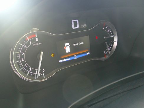 Used 2017 Honda Pilot Touring image 25