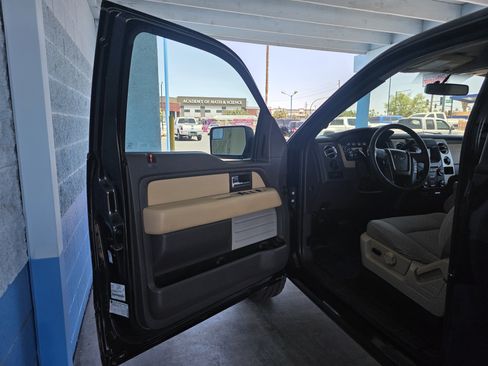 Used 2013 Ford F150 XLT w/ Luxury Equipment Group AWD/4WD image 9