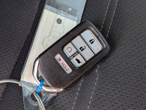 Used 2020 Honda CR-V Touring image 36