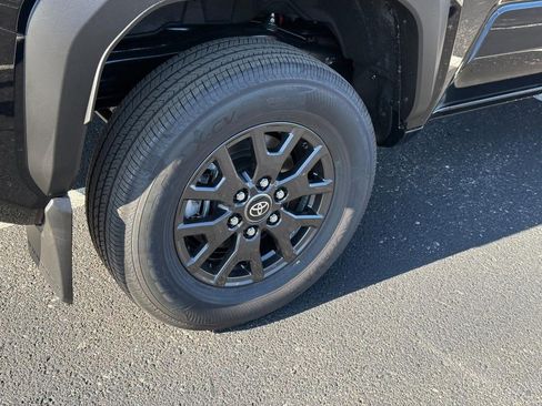 New 2025 Toyota 4Runner SR5 image 4