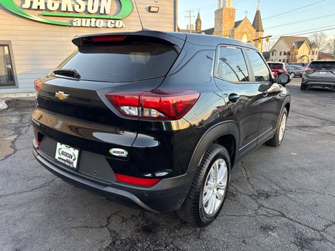 Used 2022 Chevrolet TrailBlazer LS image 3