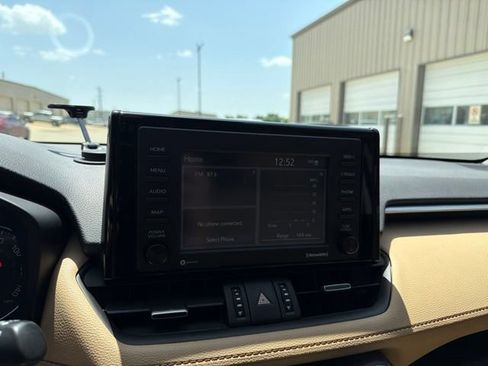 Used 2022 Toyota RAV4 XLE Premium FWD image 14