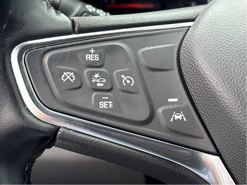Used 2024 Chevrolet Equinox LT FWD image 15