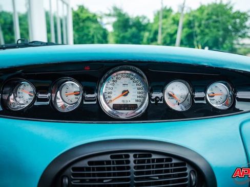 Used 1999 Plymouth Prowler RWD image 8