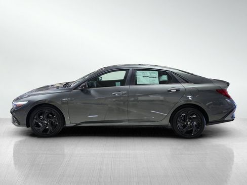 New 2026 Hyundai Elantra SEL Sport image 4