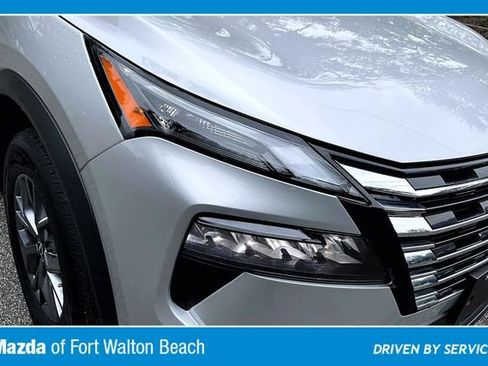 Used 2024 Nissan Rogue S AWD/4WD image 31