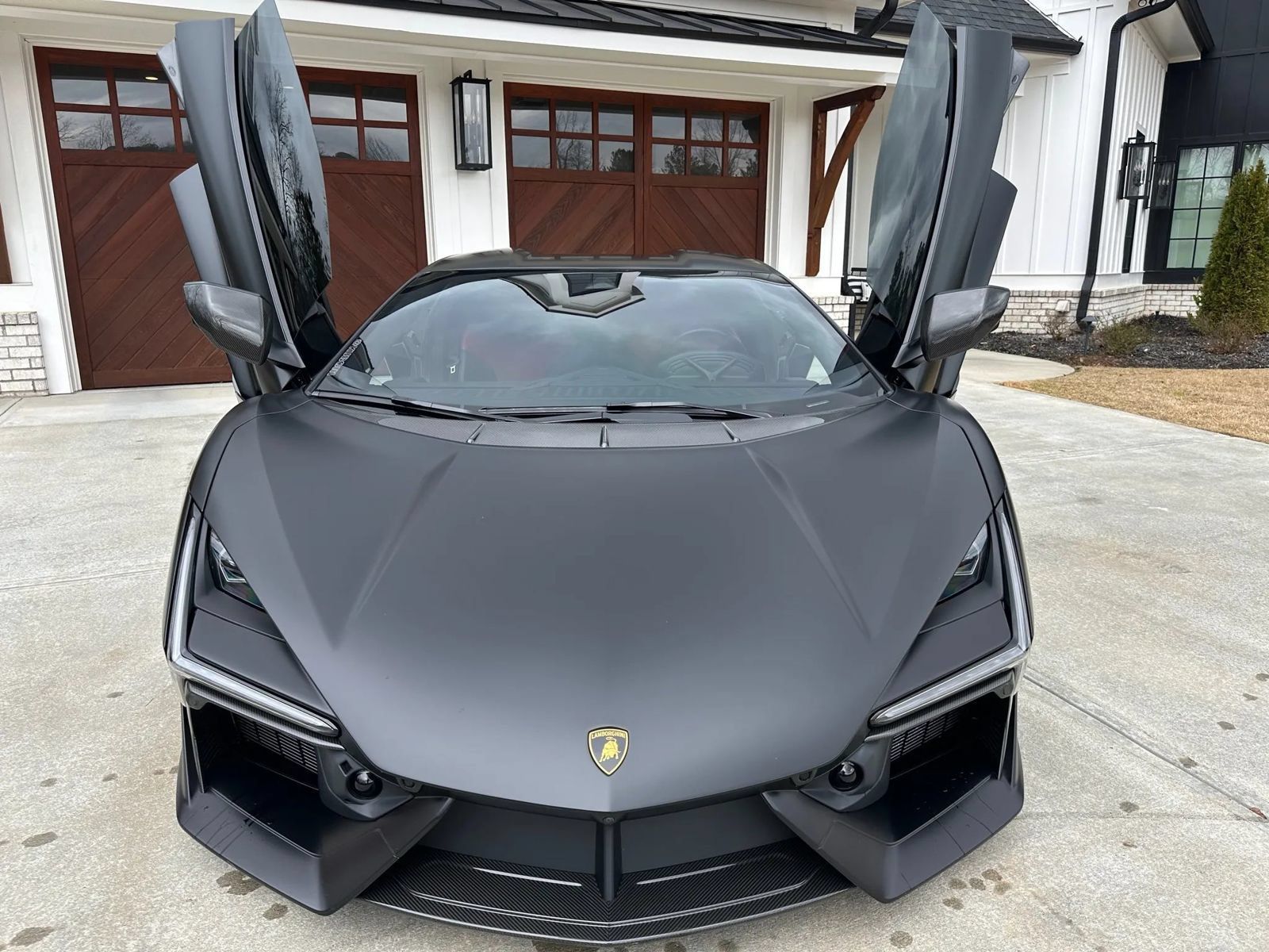 Used 2024 Lamborghini Revuelto AWD/4WD image 3