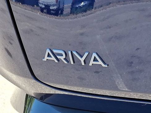 Used 2023 Nissan Ariya FWD image 36