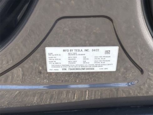 Used 2022 Tesla Model X Plaid image 8