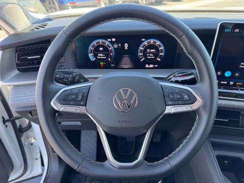 Used 2025 Volkswagen Tiguan S AWD/4WD image 21