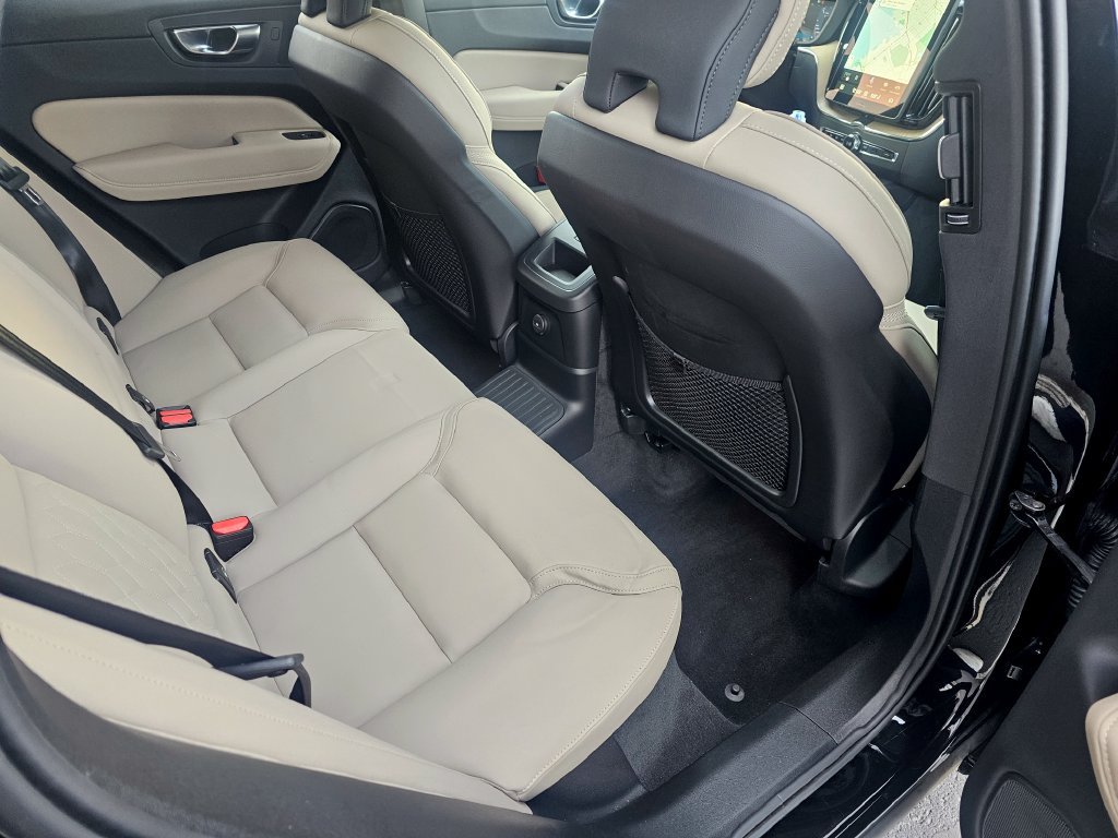 Certified 2026 Volvo XC60 T8 Plus w/ Protection Package Premier AWD/4WD image 34