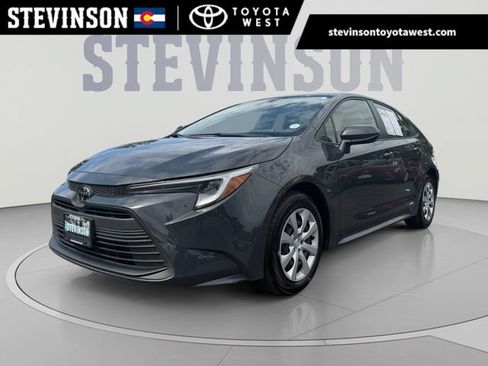 Used 2026 Toyota Corolla LE AWD/4WD image 1