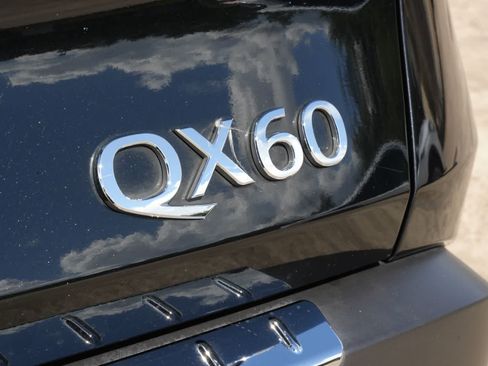 Certified 2023 INFINITI QX60 Luxe AWD/4WD image 19