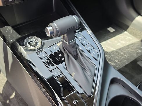 New 2026 Kia Niro SX Touring FWD image 27