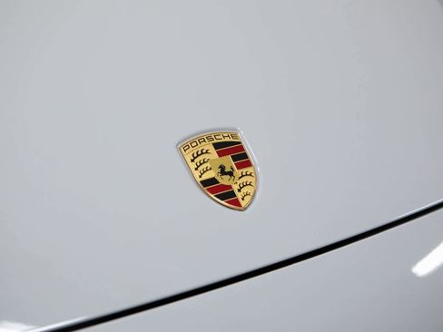 Certified 2023 Porsche Cayenne S Platinum image 33