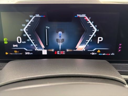 Certified 2024 BMW X7 xDrive40i w/ M Sport Package image 35