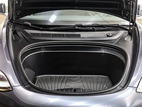Used 2019 Tesla Model 3 Standard Range Plus image 11