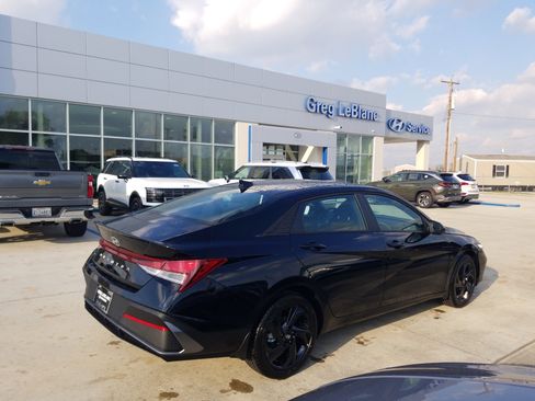 New 2026 Hyundai Elantra Sport image 7