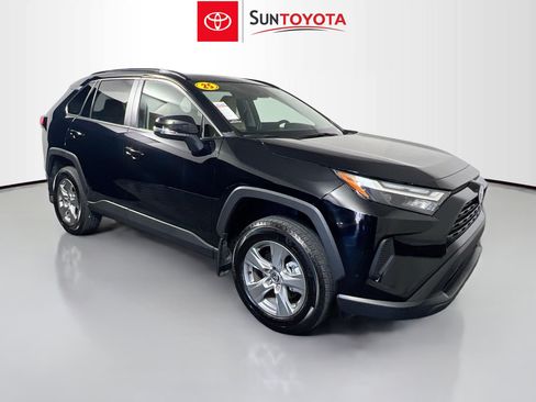 Used 2025 Toyota RAV4 XLE w/ Convenience Package FWD image 1
