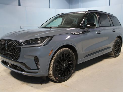 New 2026 Lincoln Aviator Reserve image 24