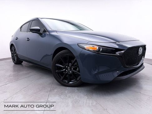 Certified 2025 MAZDA MAZDA3 Carbon AWD/4WD image 1