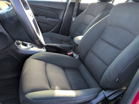 Used 2012 Chevrolet Cruze LT image 9