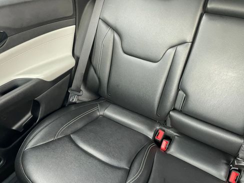 Used 2025 Jeep Compass Limited image 40